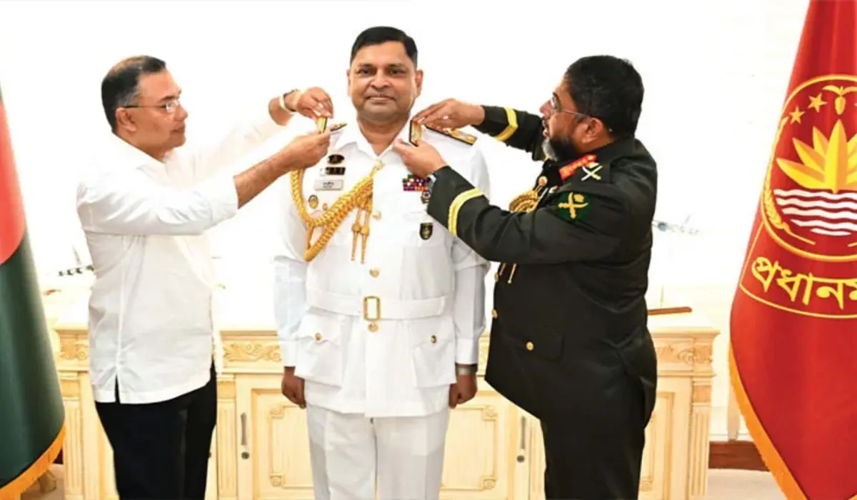 পদোন্নতিতে রাজনৈতিক পরিচয় নয়, যোগ্যতাকে গুরুত্ব দেওয়ার নির্দেশ প্রধানমন্ত্রীর