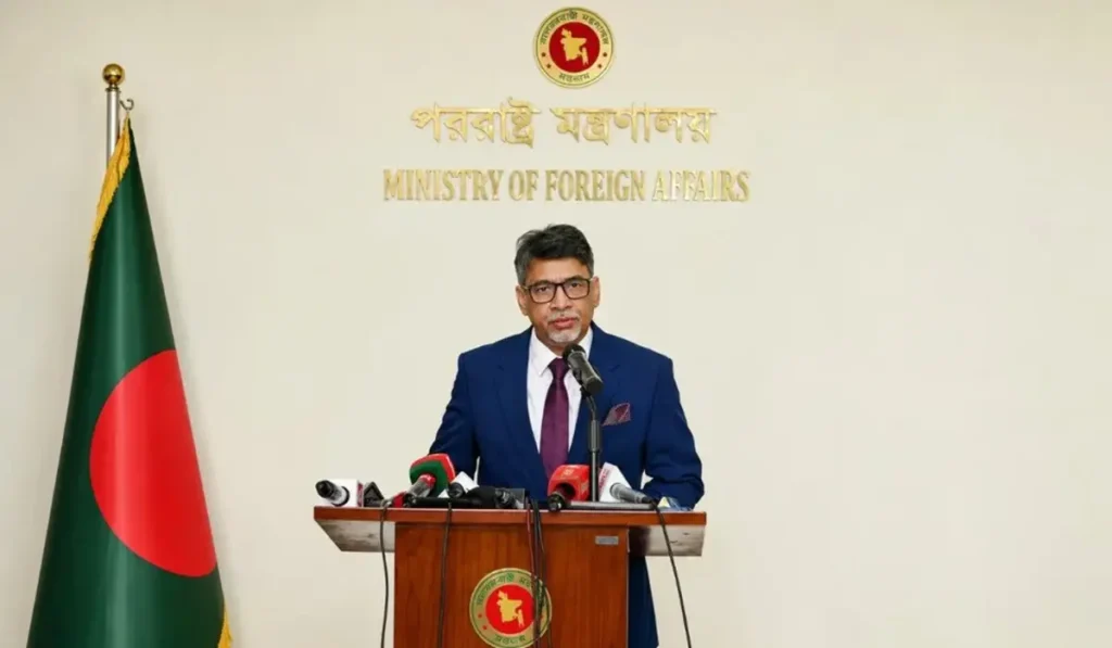 প্রধানমন্ত্রীর ভারত সফরে এখনো অনুকূল পরিবেশ নেই