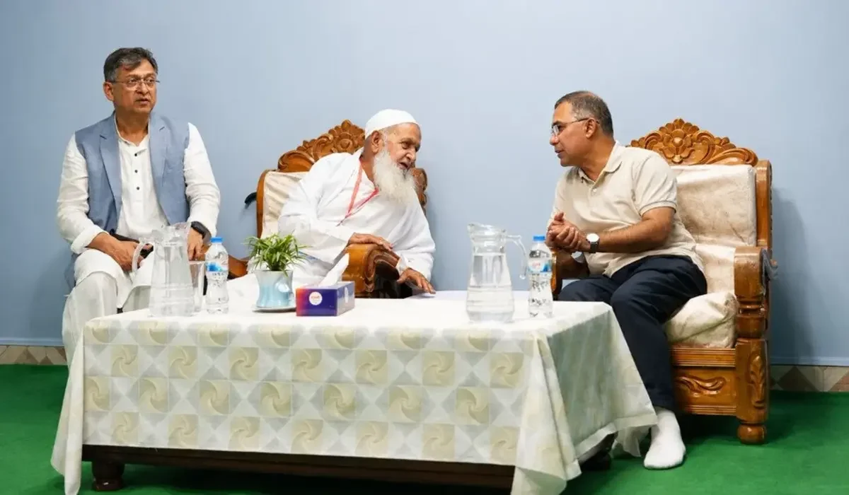 হেফাজত নেতাদের ভাস্কর্য অপসারণের দাবি পীর সাহেব দেওনার